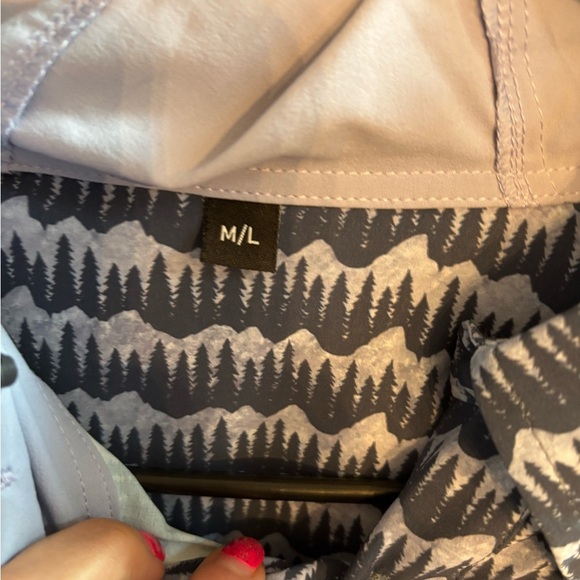 Jolly Gear triple crown button down sun hoodie M/L $95 - Picture 5 of 12